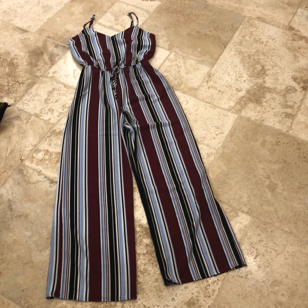 Adorable Jumpsuit New Without Tags Size Small